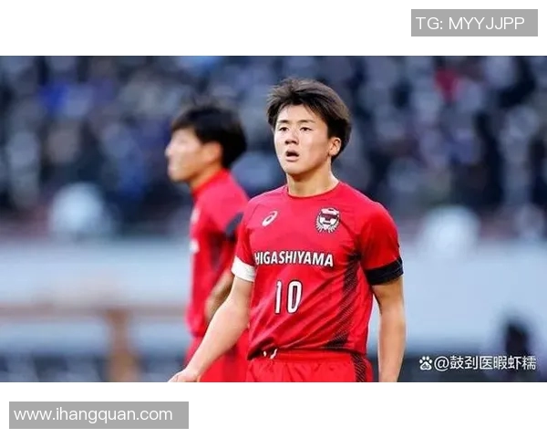 上海足球明星球员的崛起与发展历程探秘